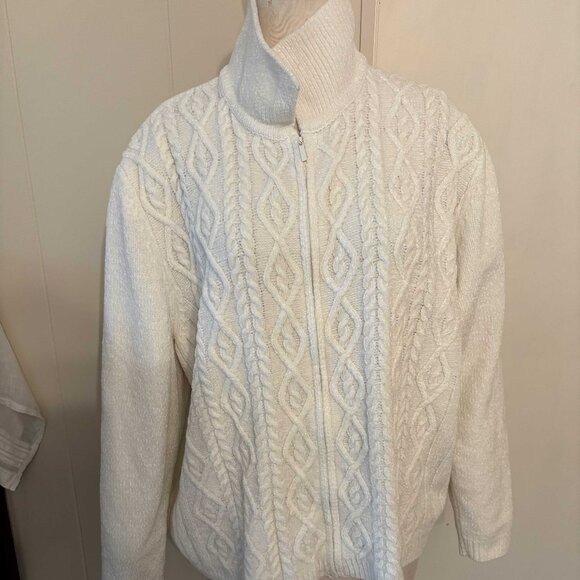 Alfred Dunner White Fleece Sweater - Size XL - Picture 2 of 6